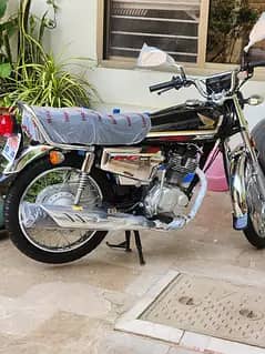 Honda CG 125 S Special Edition Self 5 Gear Top of the Line Zero Meter