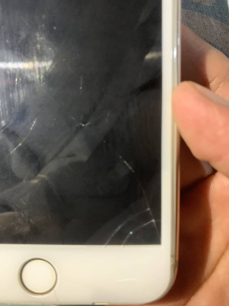 Apple iPhone 8 Plus 3