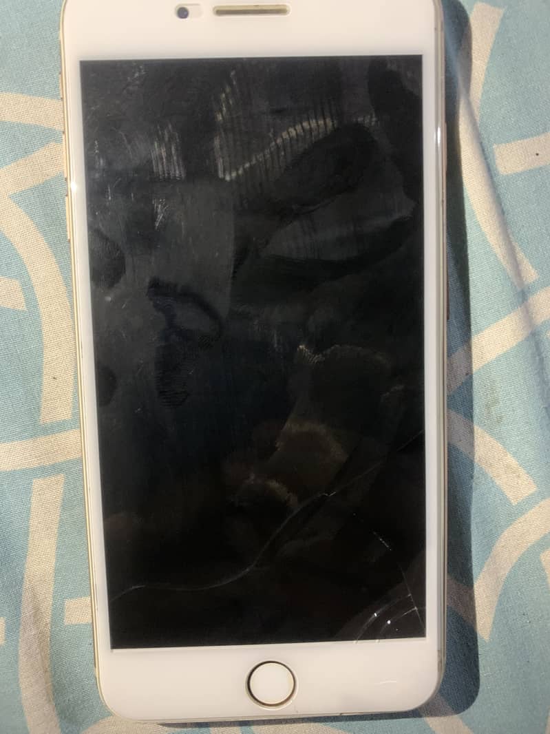 Apple iPhone 8 Plus 4