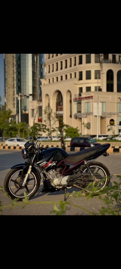 Yamaha YBR G