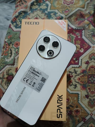 Tecno SPARK 30 Pro