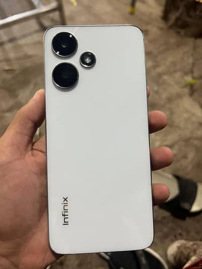 Infinix Hot 30 Play
