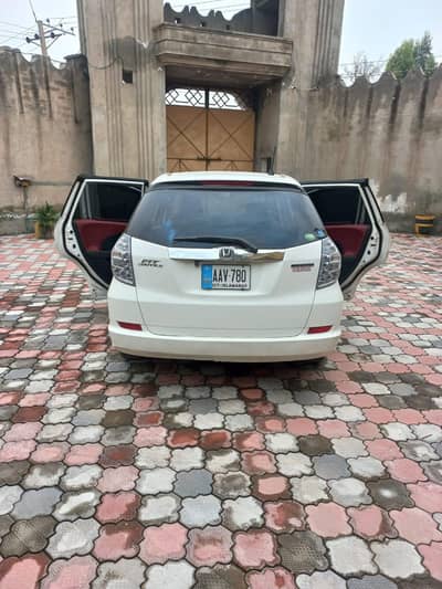 Honda Fit Shuttle  2012  03325398404