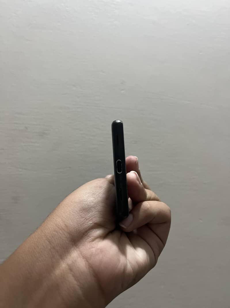 Google Pixel 6a good condition 4