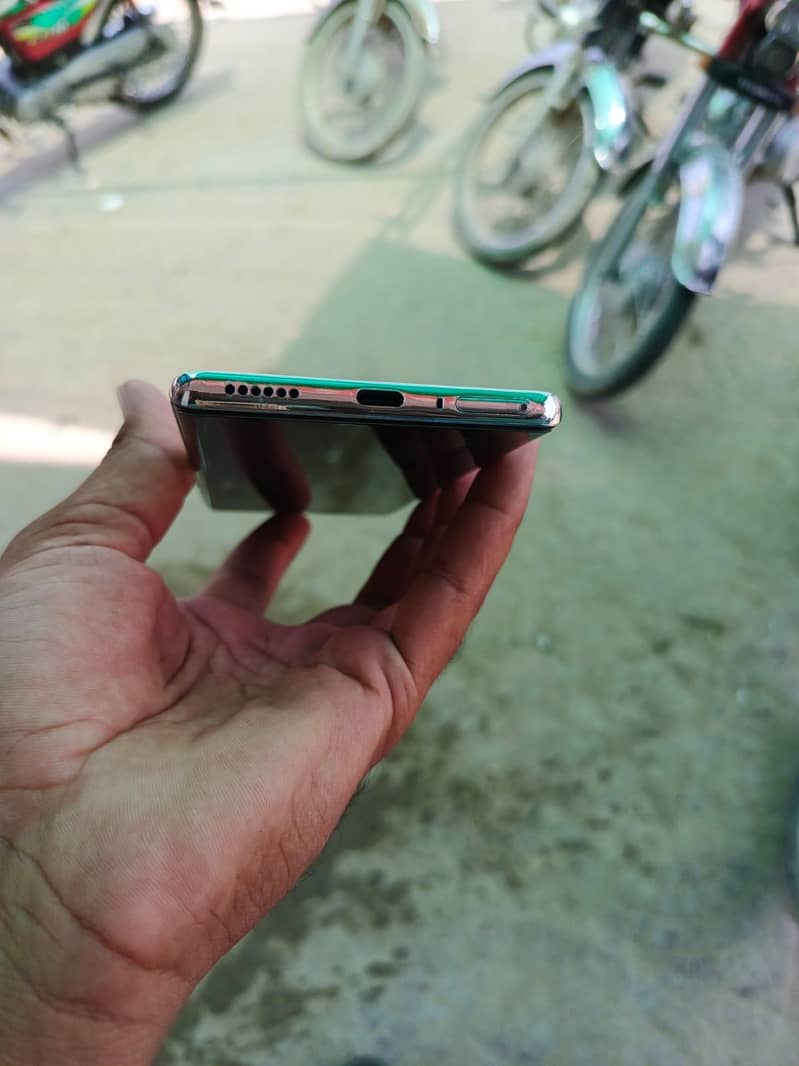 Tecno CAMON 40 Pro 2