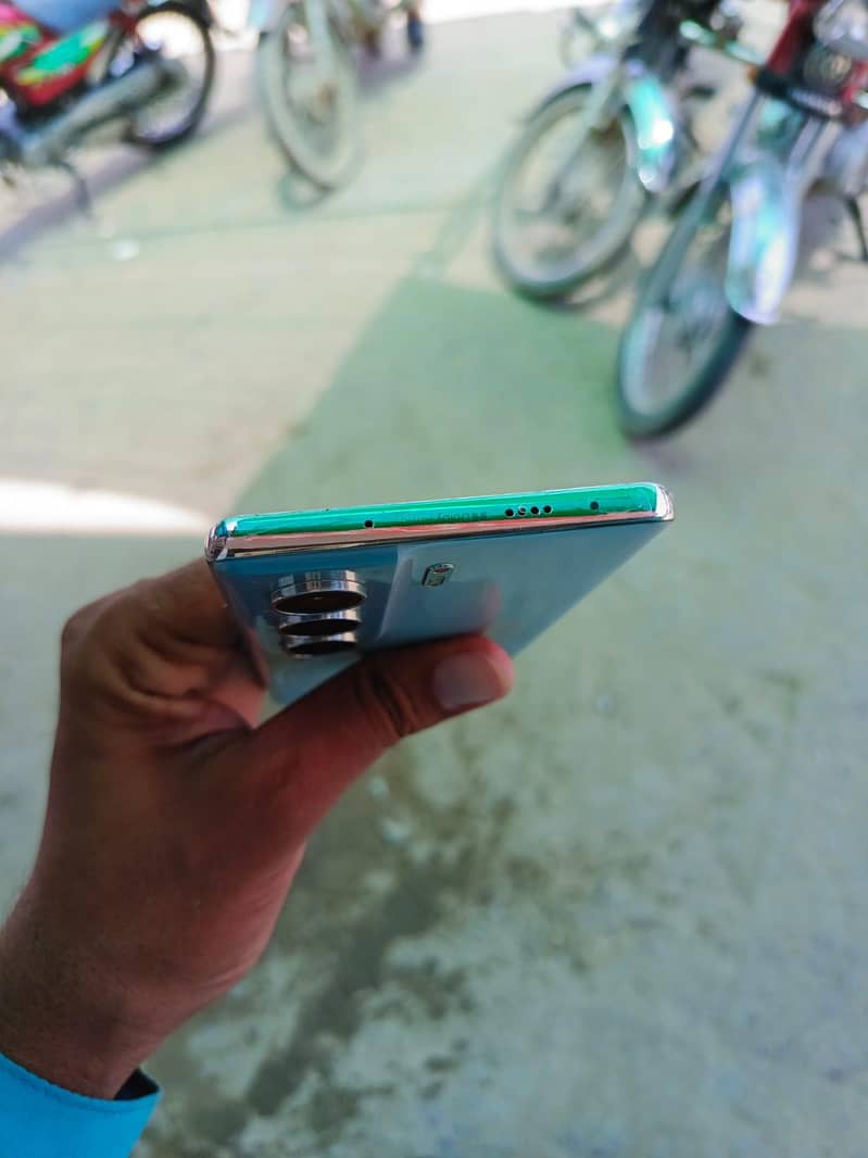 Tecno CAMON 40 Pro 3