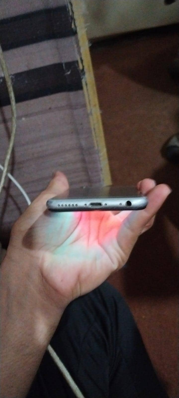 Apple iPhone 6 2