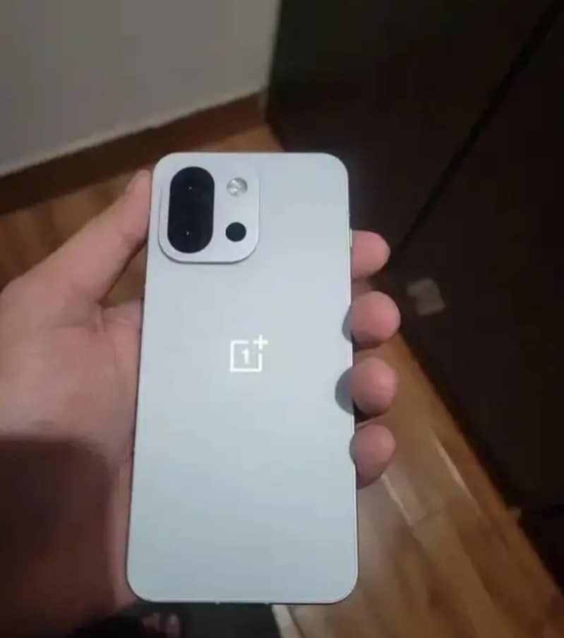 One Plus 13t 0