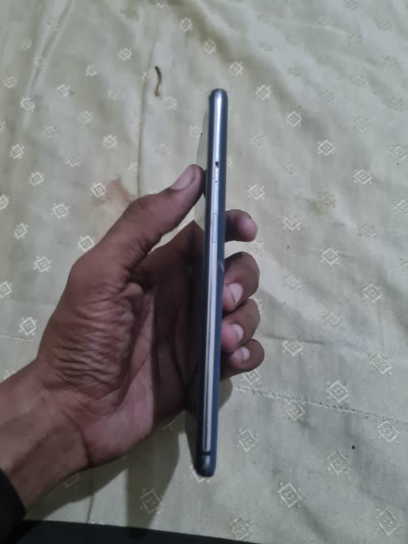 One Plus 7T 3