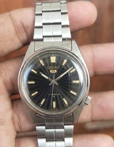 Automatic Seiko 5 Vintage watche for sale