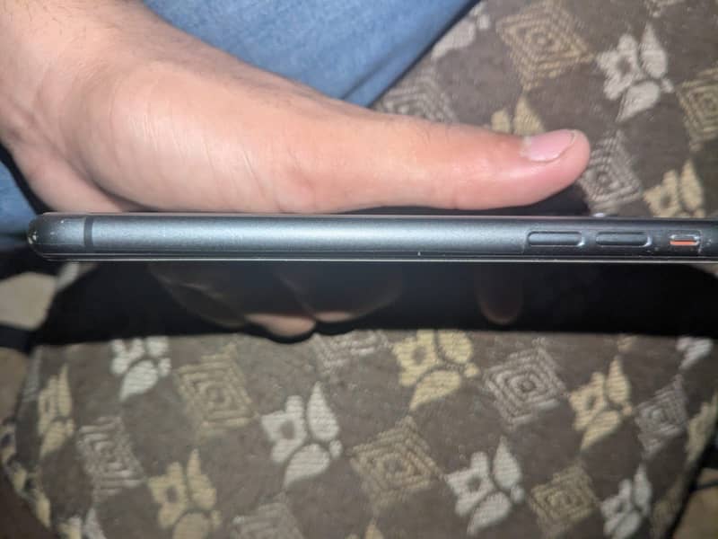 Apple iPhone 11 1