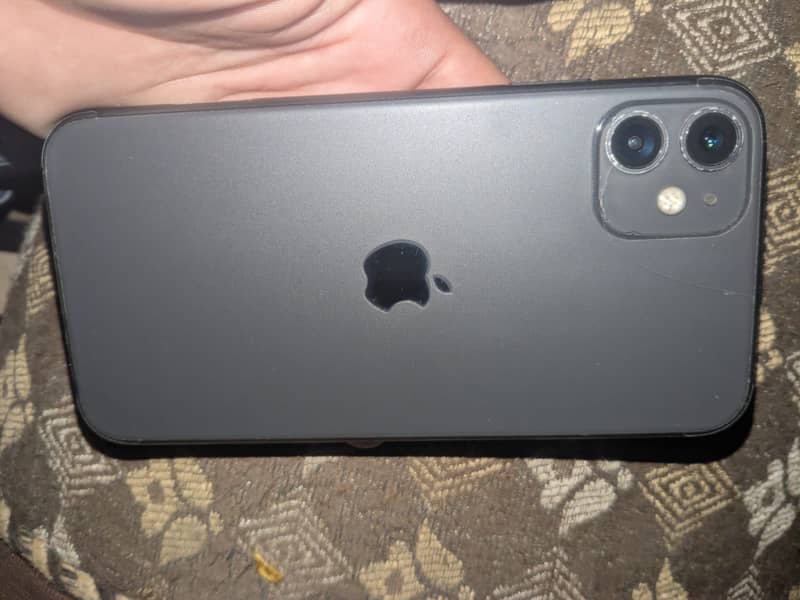 Apple iPhone 11 3