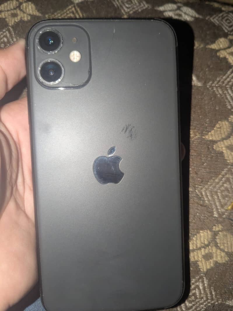 Apple iPhone 11 4