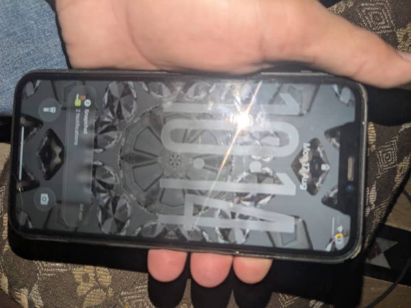 Apple iPhone 11 5