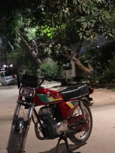 UNITED 125