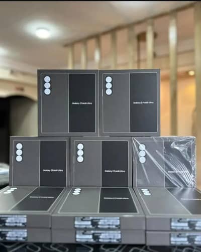 Fold 8 Ultra 16GB/1TB Physical Dual Box Pack