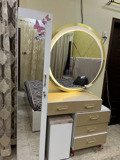 King size bed with dressing table
