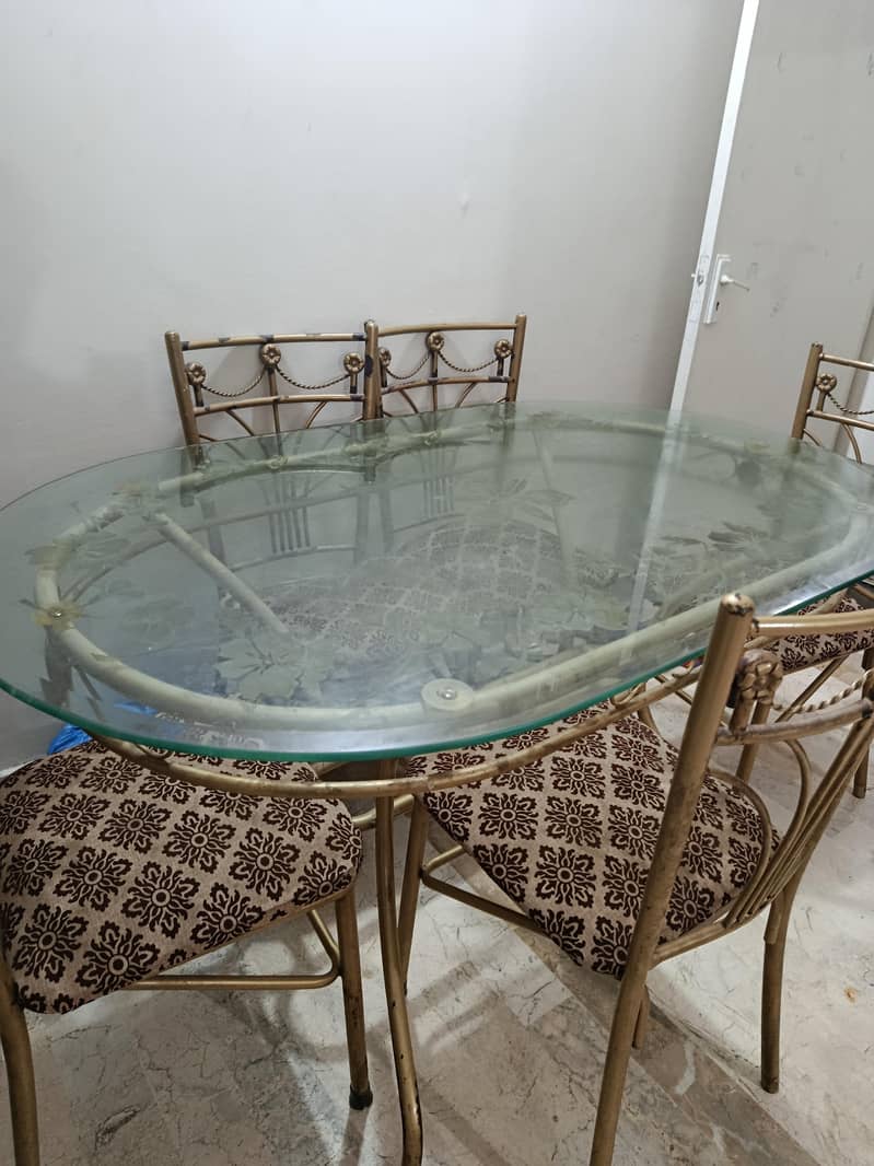 Dining Table 0