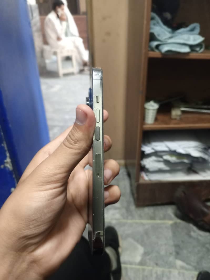 Apple iPhone 13 Pro 7