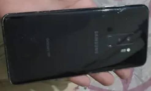 Samsung S9 Plus.