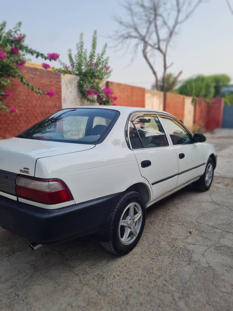 Toyota Corolla 2000 Automatic 5