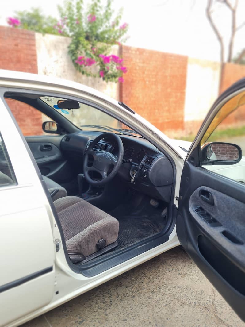 Toyota Corolla 2000 Automatic 6