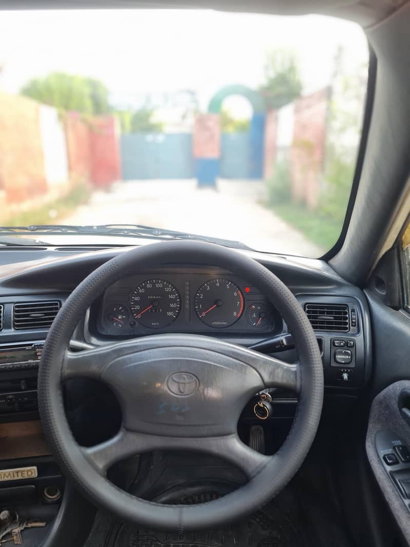 Toyota Corolla 2000 Automatic 11