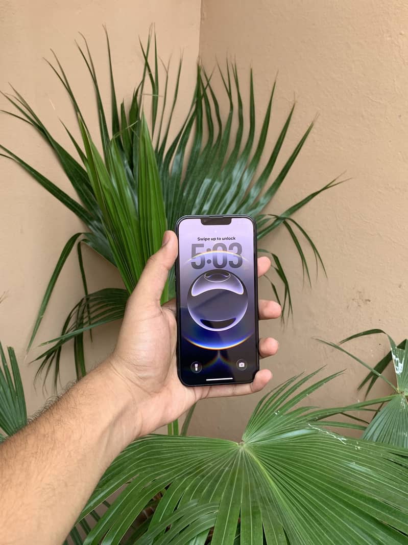 Iphone 16e 1