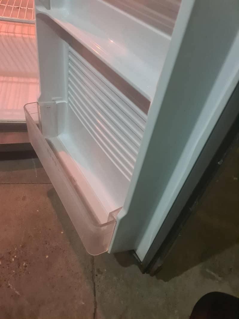 refrigerator 4