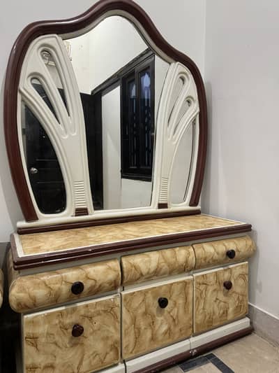 Full Furniture for Sell at Reasonable Price