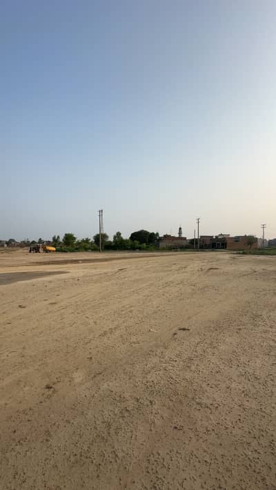 3 Marla Commercial Plot 150 Feet Road