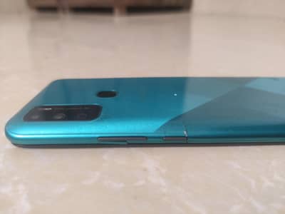 Infinix hot 9 play 4/64
