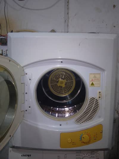 Front Load Washing Machine