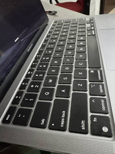 Mackbook M1 air 8/256  full lush Condition