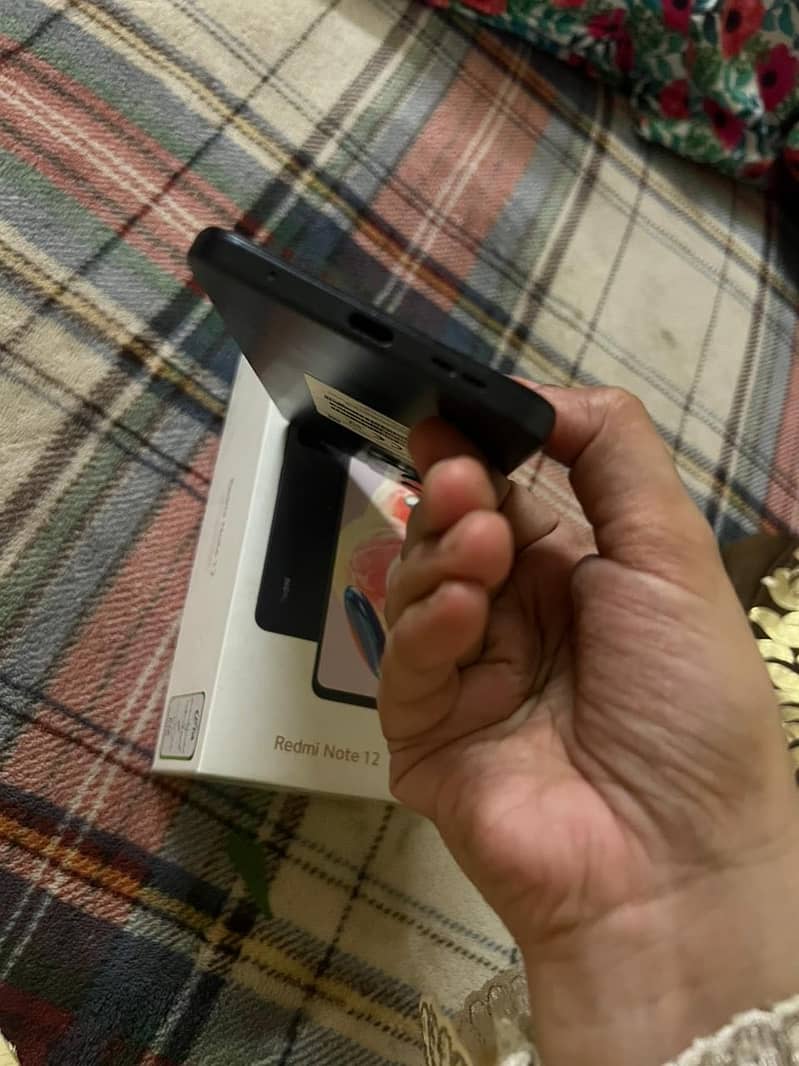 Xiaomi Redmi Note 12 3