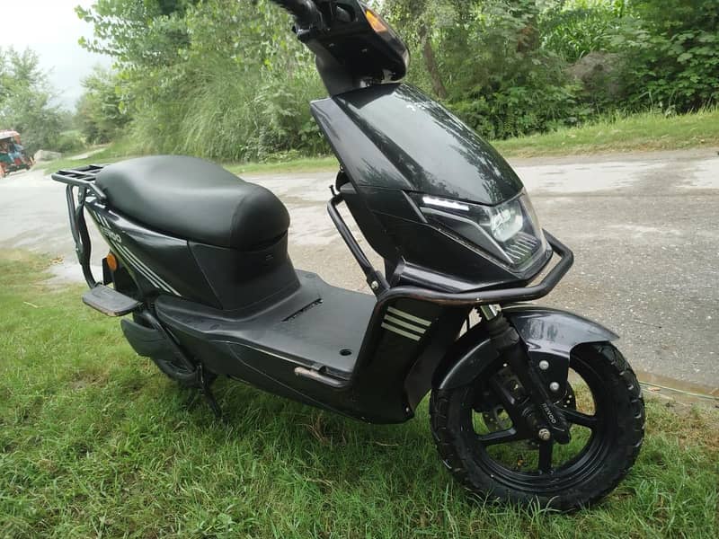 Revoo C32 0
