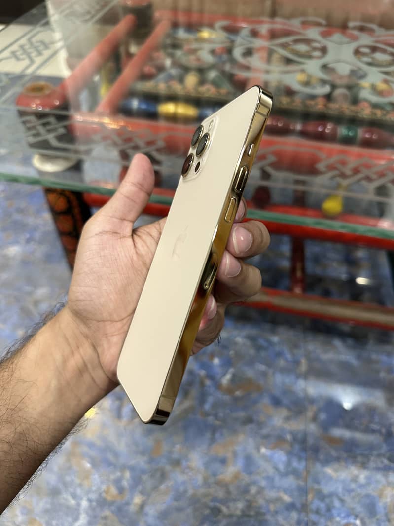 Iphone 12 pro max 5
