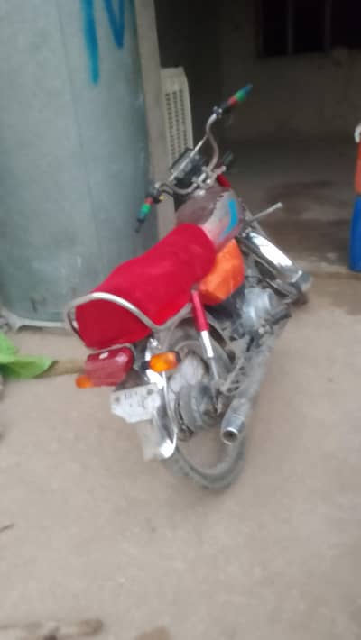 bike cd70 use avalibale discount