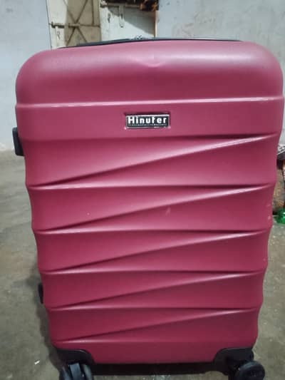 suit case new