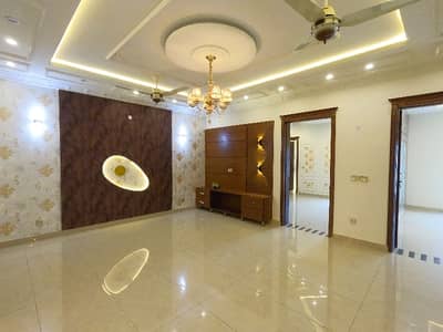 A Well Designed On Excellent Location House Is Up For sale In An Ideal Location In Lahore