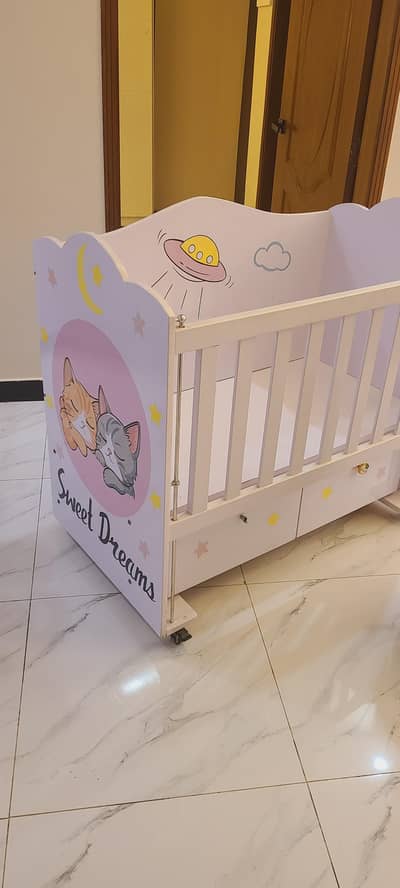 Baby crib for sale