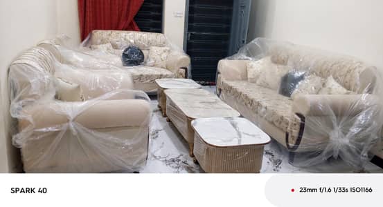 sofas plus tables