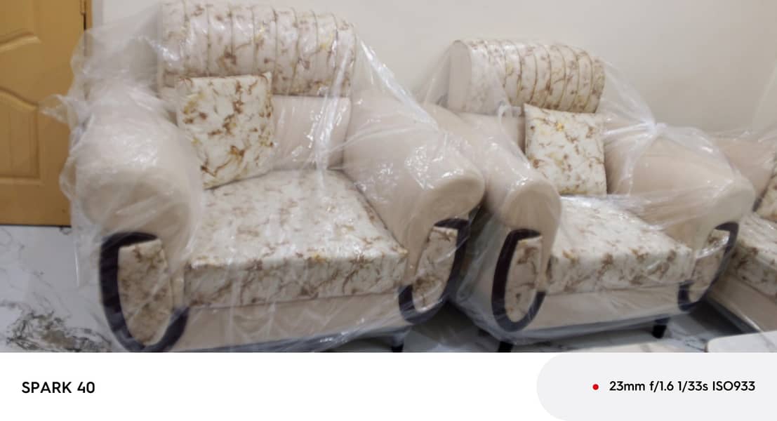 sofas plus tables 4