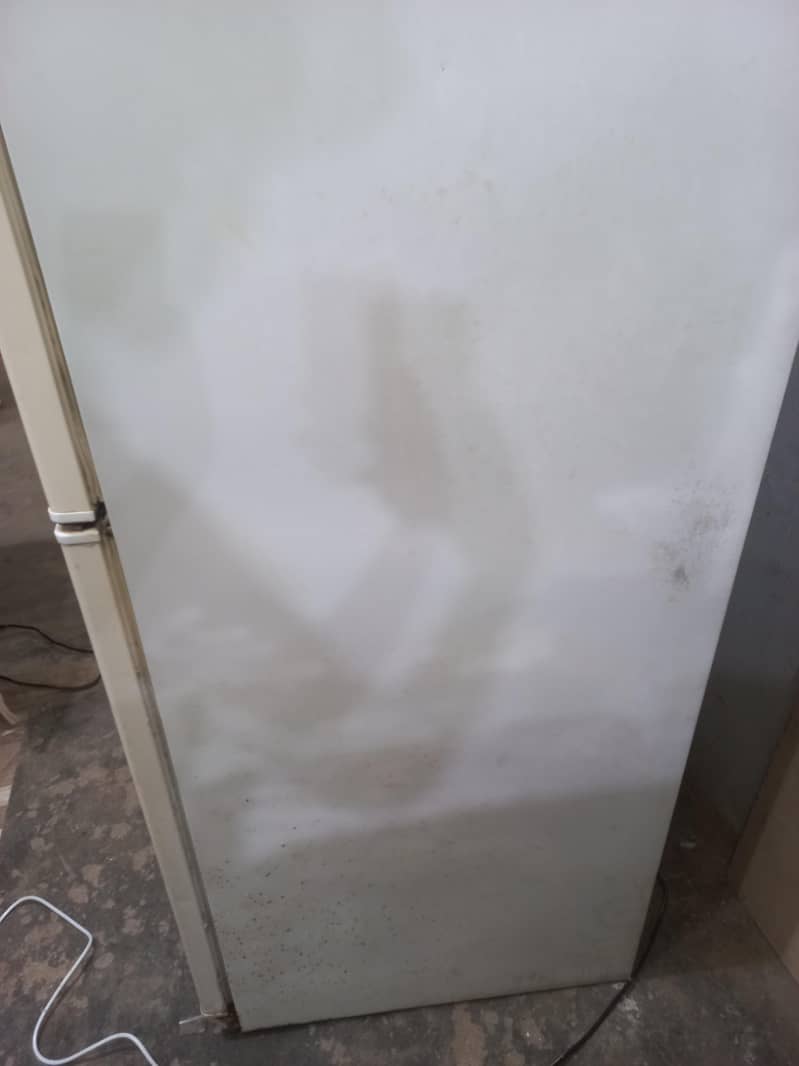 refrigerator 3
