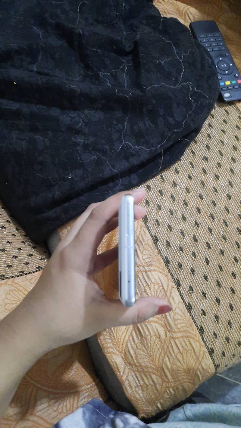Google Pixel 7 Pro 6