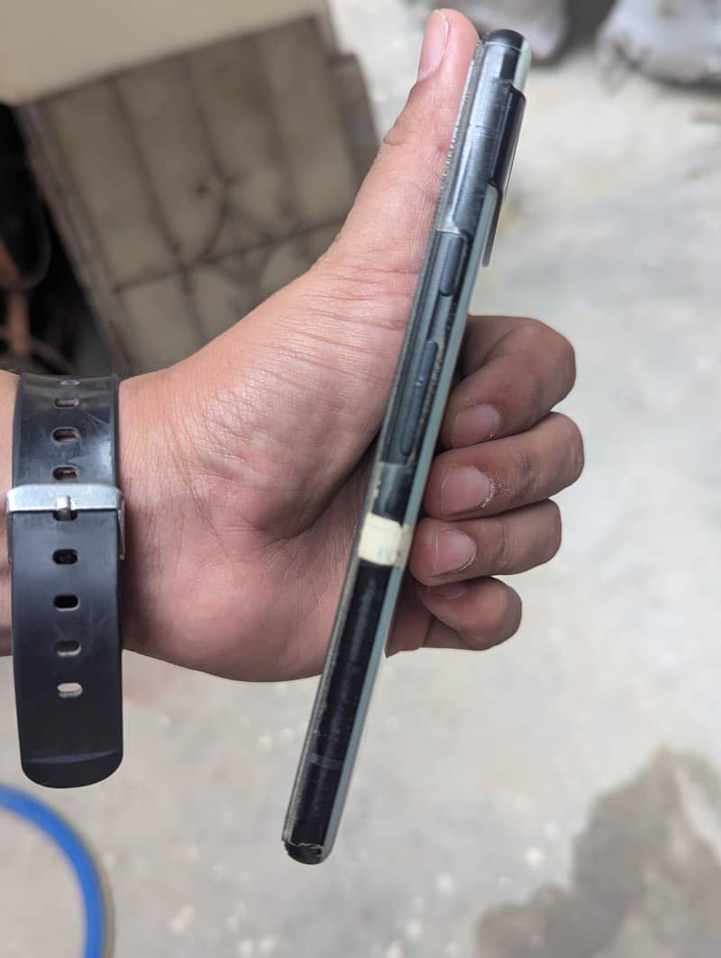 Google Pixel 6a 5
