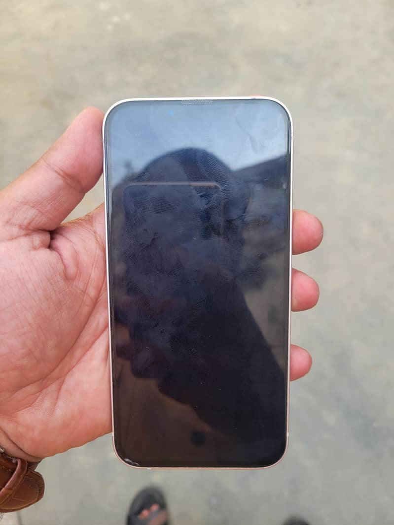 Apple iPhone 13 3