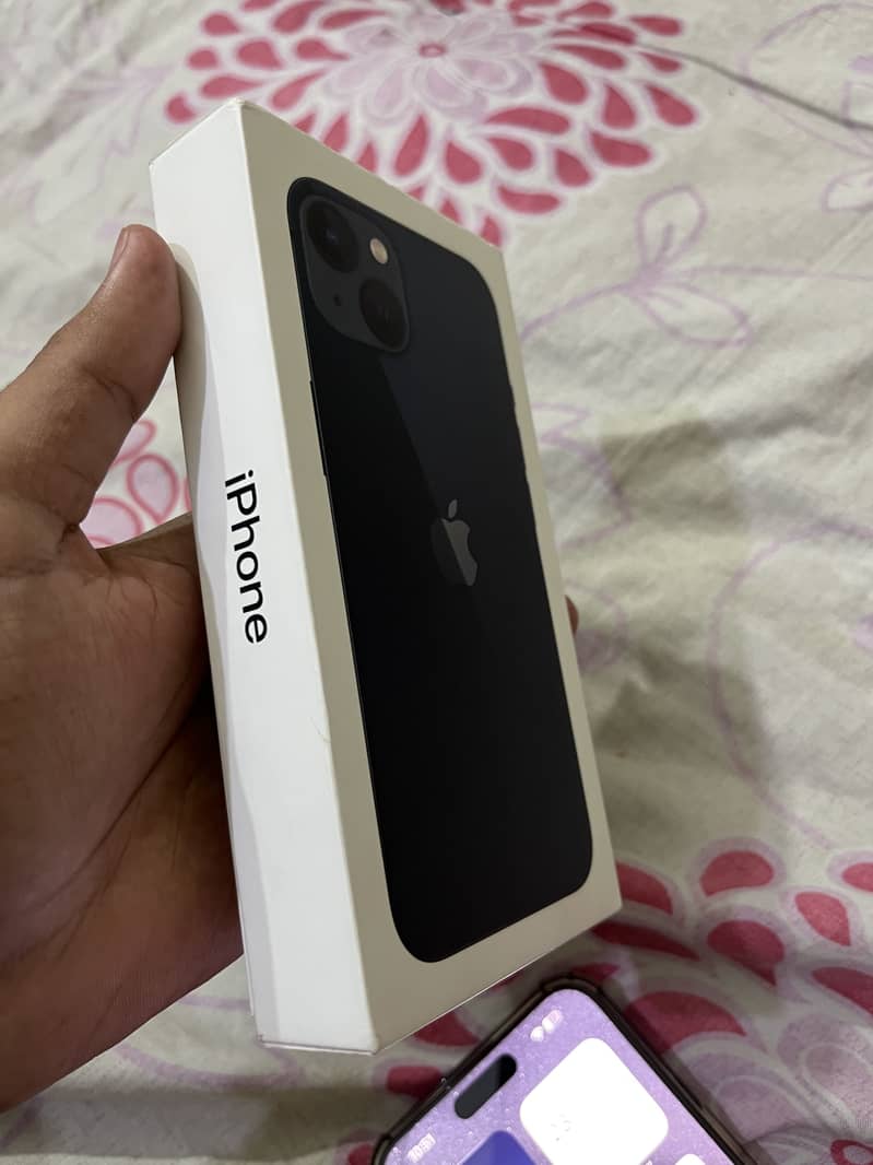Apple iPhone 13 4
