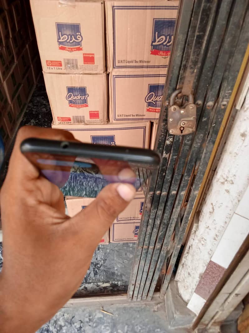 tGoogle Pixel 4a 5
