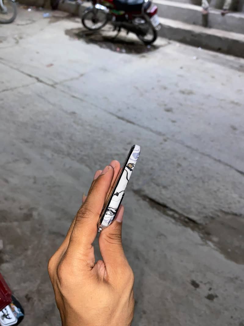 Google Pixel 4a 3